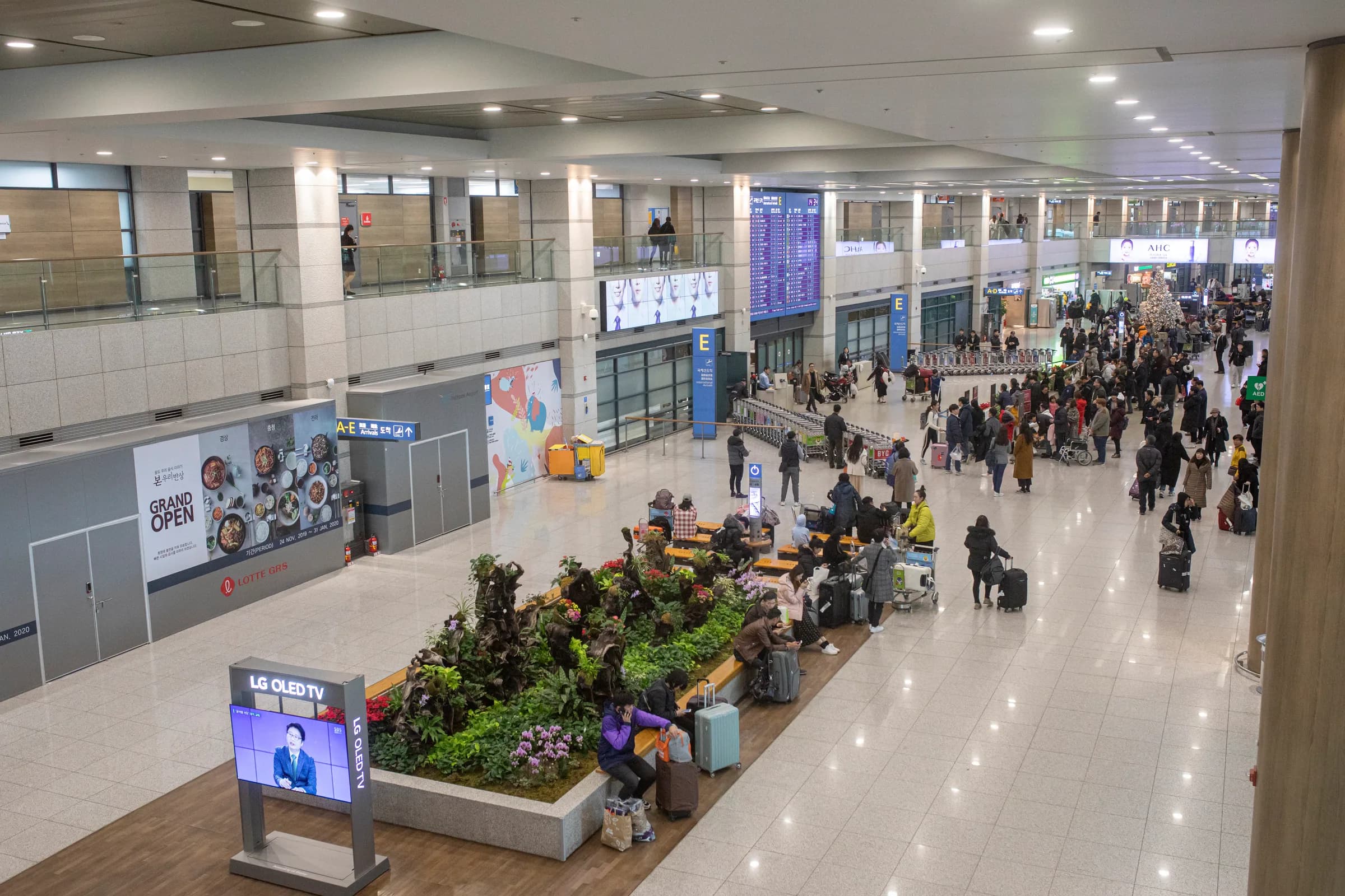 Downtown duty free purchases are collected at the airport after immigration, not carried out of the shop.
